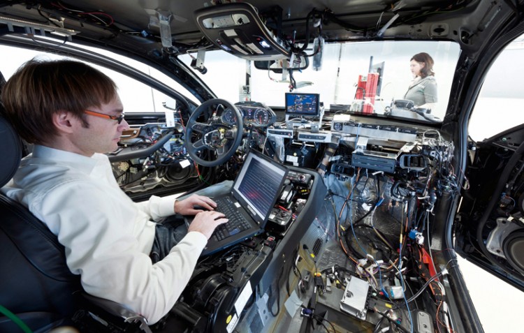 what does an automotive engineer do