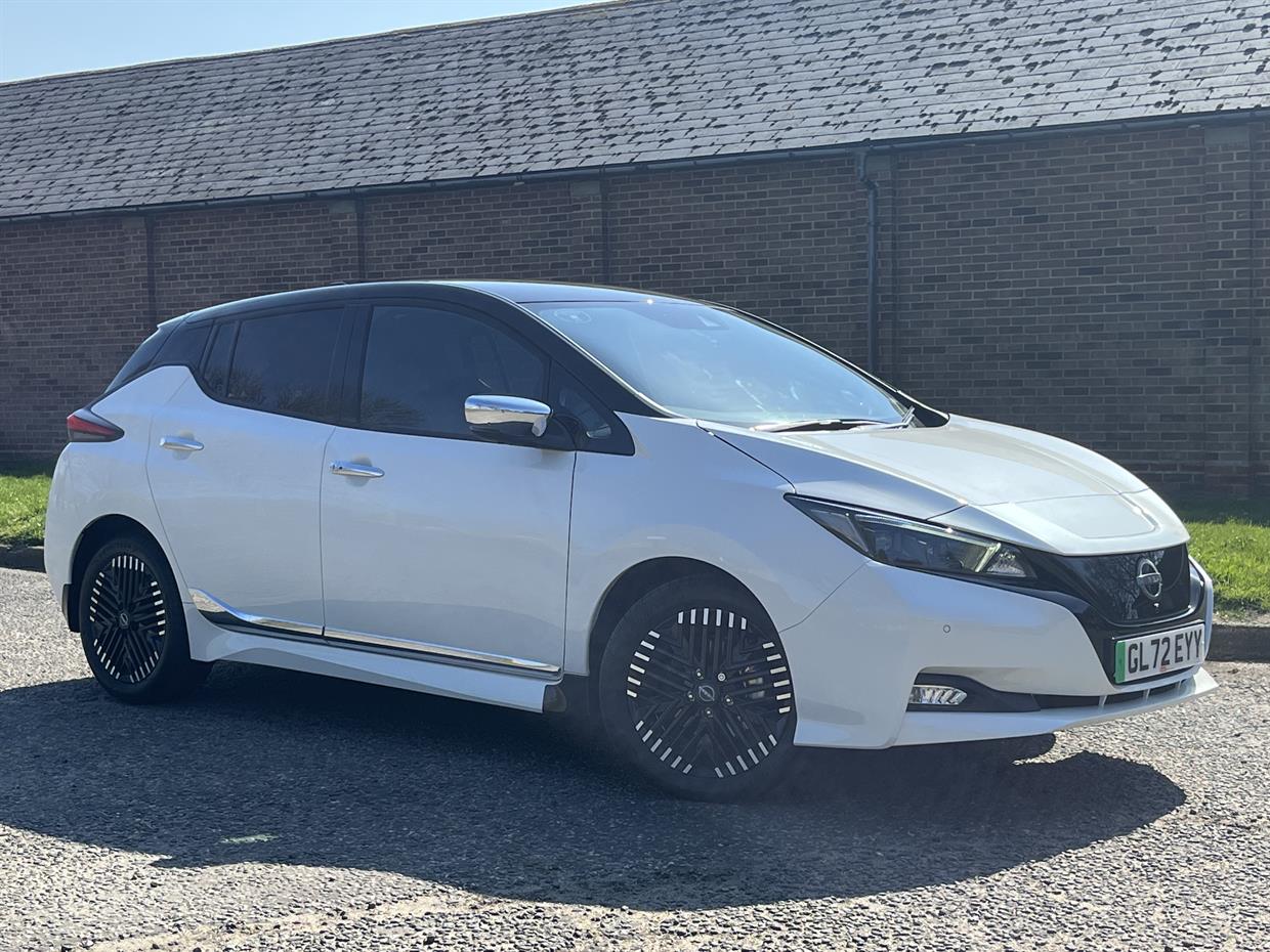 NISSAN LEAF TEKNA