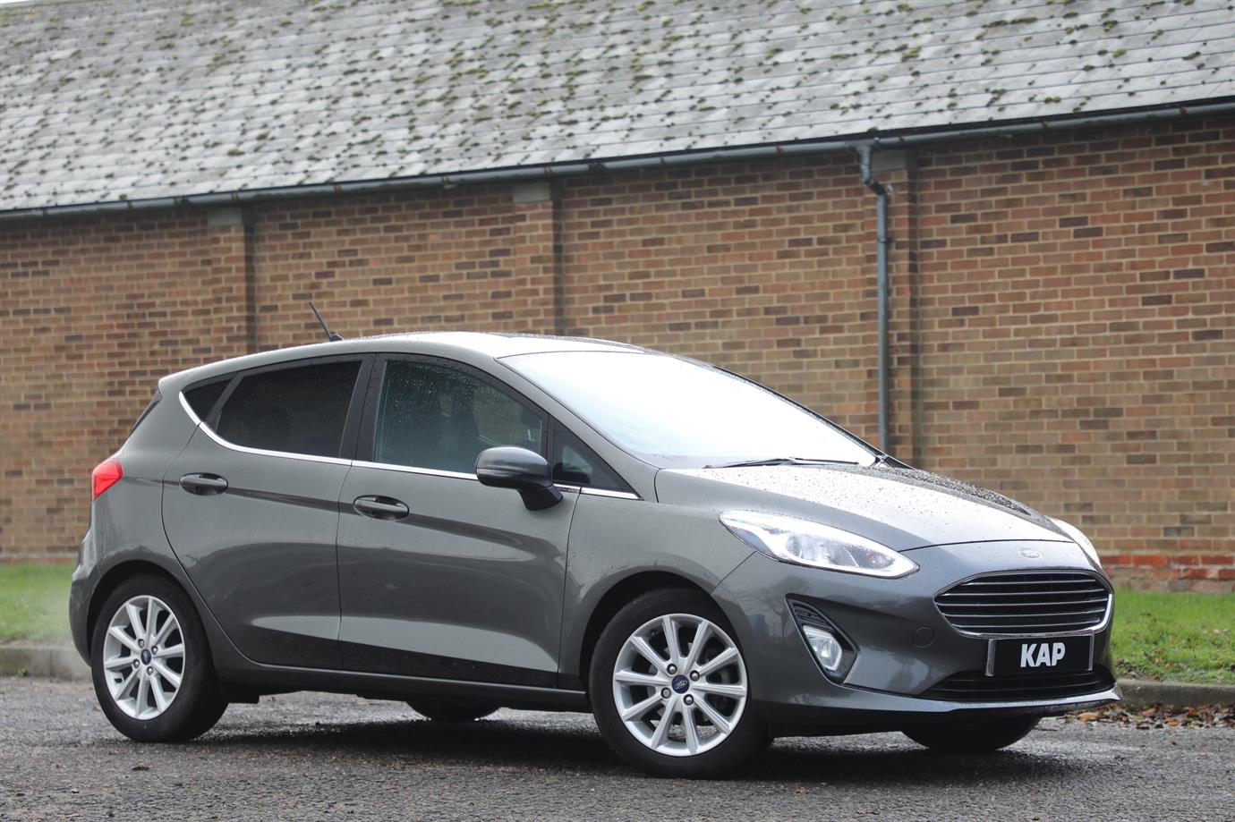FORD FIESTA TITANIUM