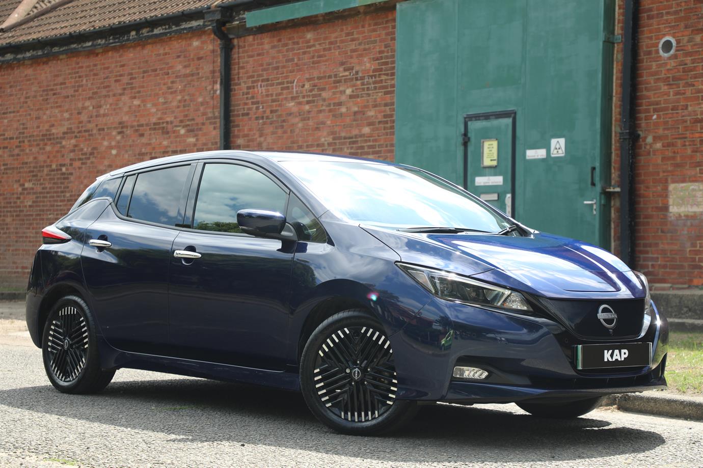 NISSAN LEAF TEKNA