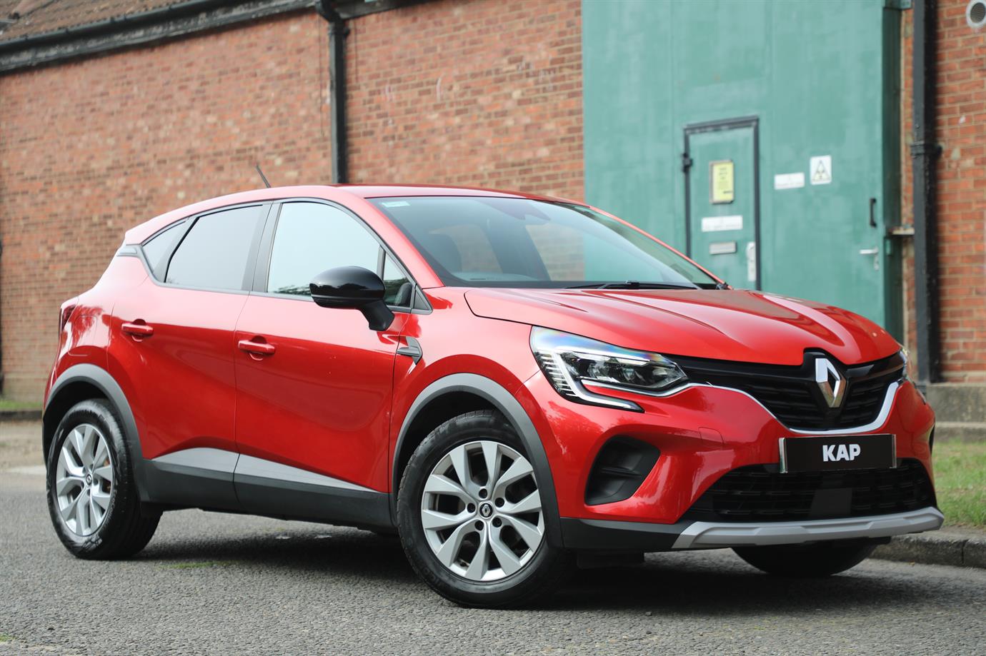 RENAULT CAPTUR ICONIC TCE