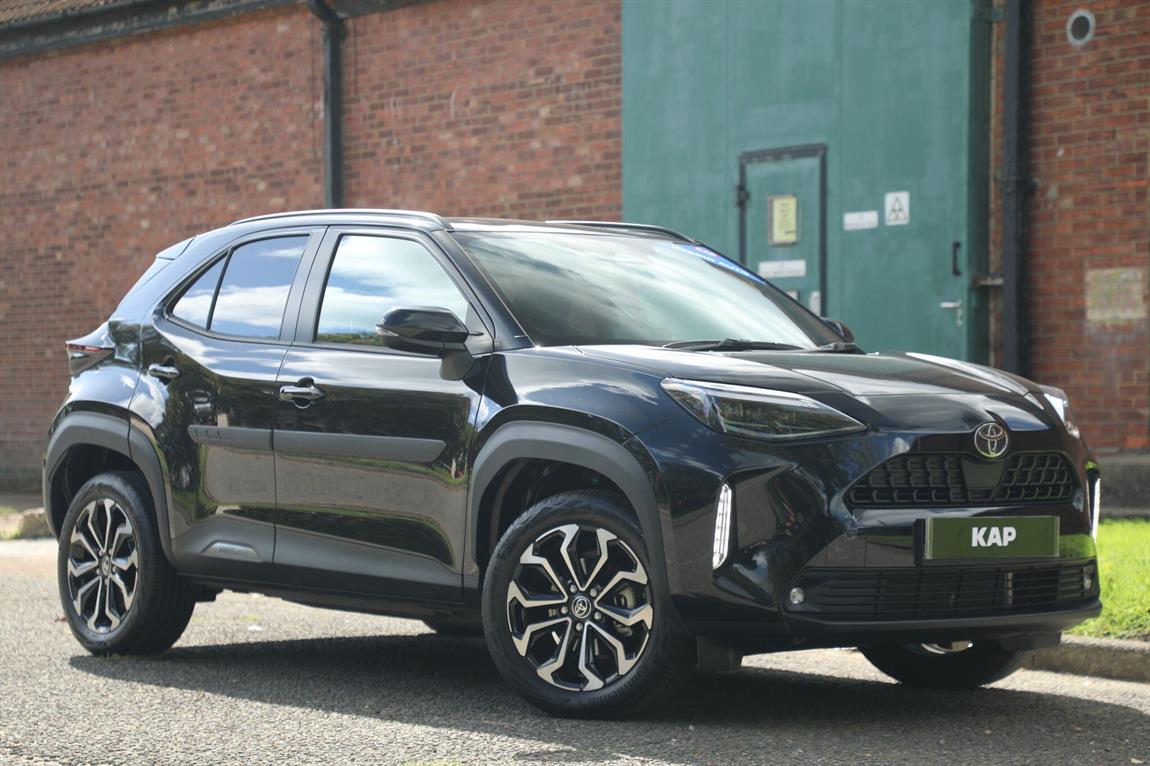 1.5 VVT-h Design SUV 5dr Petrol Hybrid E-CVT Euro 6 (s/s) (116 ps)